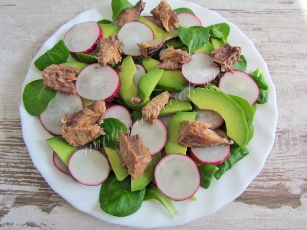 тунец консервированный в салате