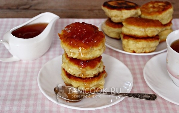 Фото пышных оладушек на кефире