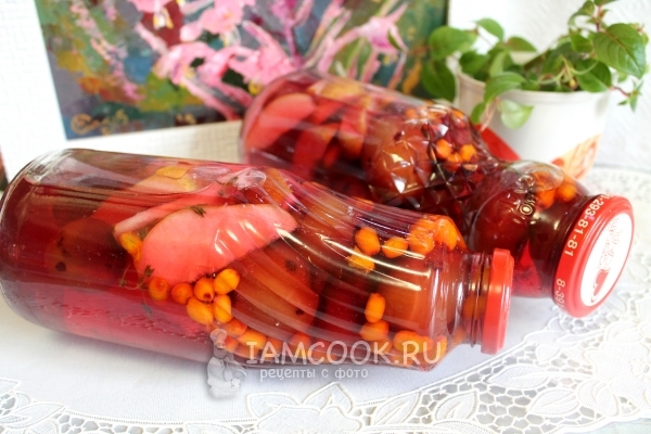 Фото плодово-ягодного компота на зиму