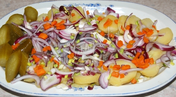 Рецепт норвежского салата с сельдью