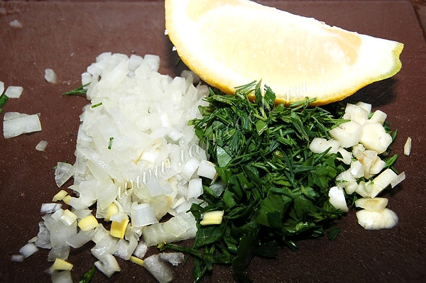 Готовим салат из курицы и авокадо