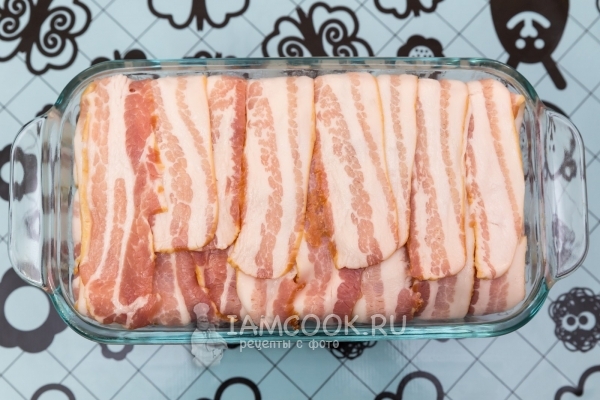 Накрыть беконом