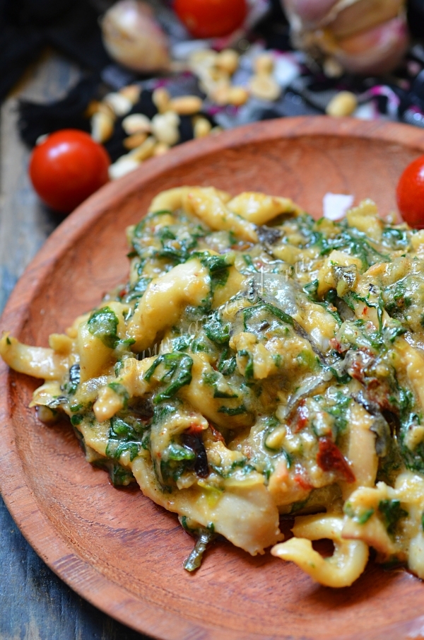 Рецепт вкусного африканского соуса из рыбы и шпината