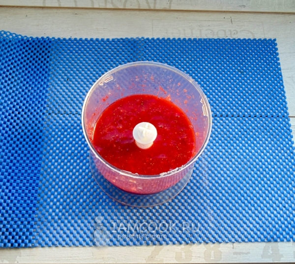 Измельчить ягоды