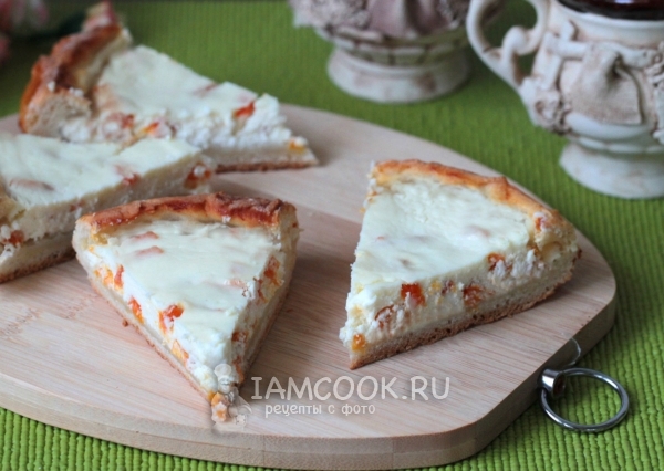 Готовый пирог из творога в духовке