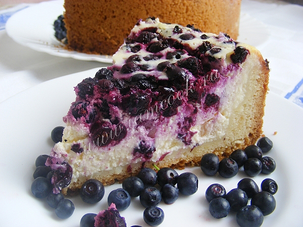 Готовим пирог с черникой и иргой