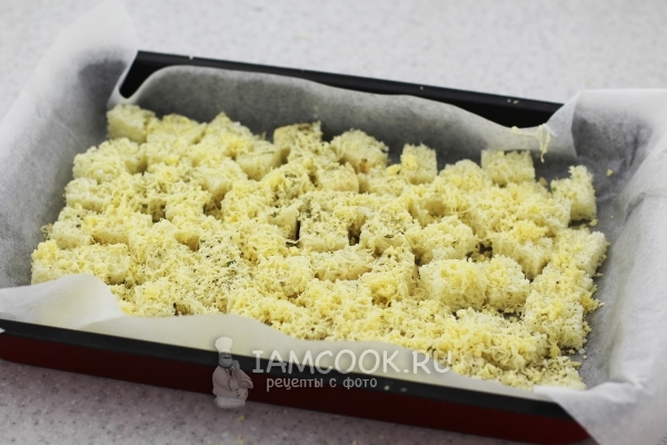 Посыпать сыром