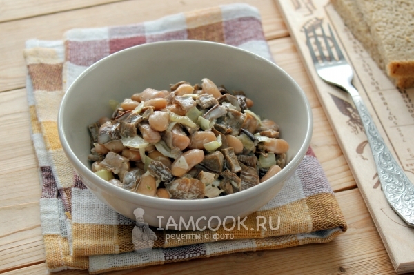 Фото салата с сушеными грибами