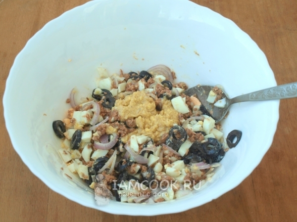 Заправить салат