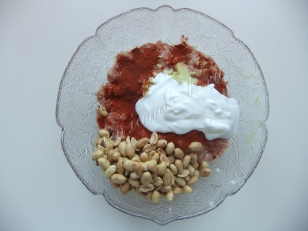 Добавить арахис