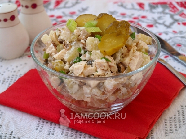 Рецепт салата с курицей, шампиньонами и огурцами