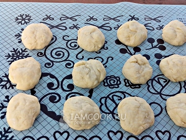 Разделить тесто на части