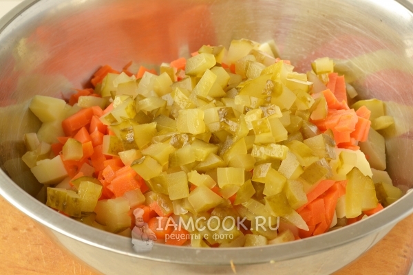 Огурцы соленые