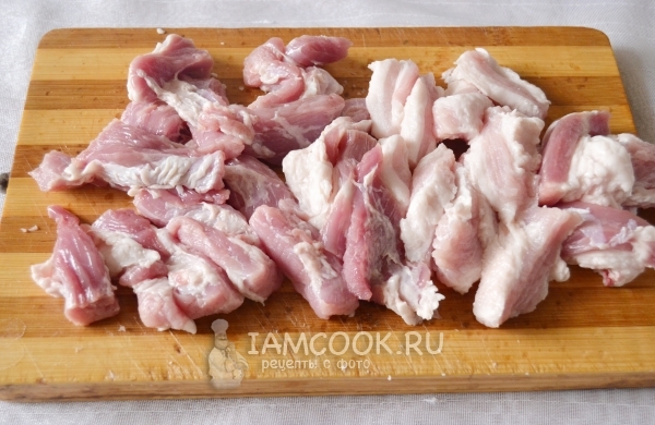 Порезать мясо