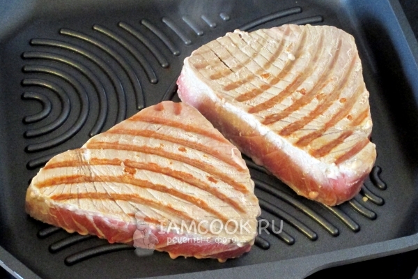 Пожарить стейк