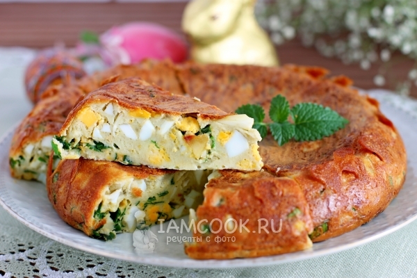 Фото пирога с яйцами и зеленью в мультиварке