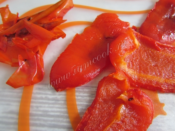 Очищенные запеченные перцы