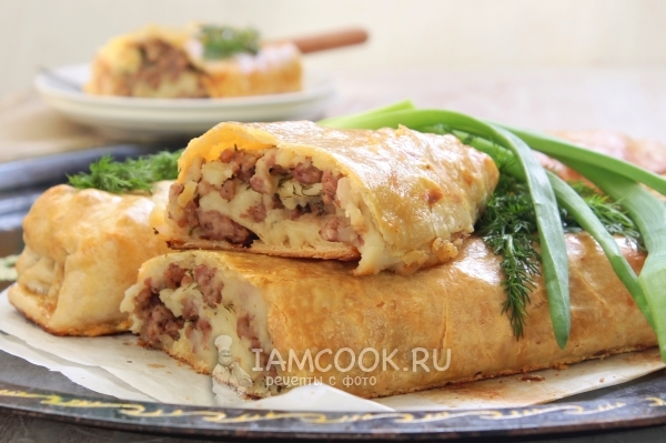 Фото штруделя с мясом и картошкой
