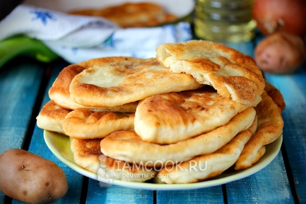 Жареные пирожки с картошкой