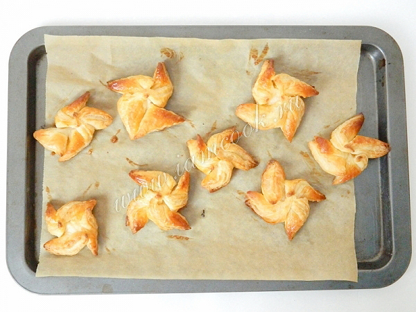 Слоеные булочки интересной формы