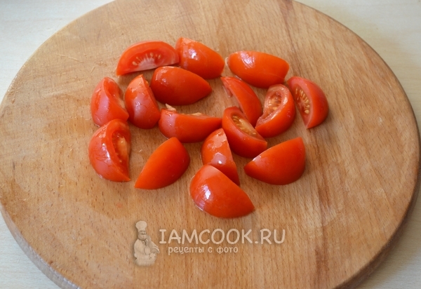 Порезать помидоры