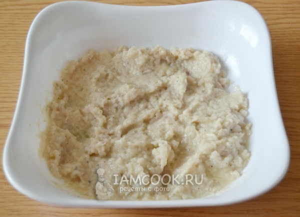 Размешать рыбный фарш