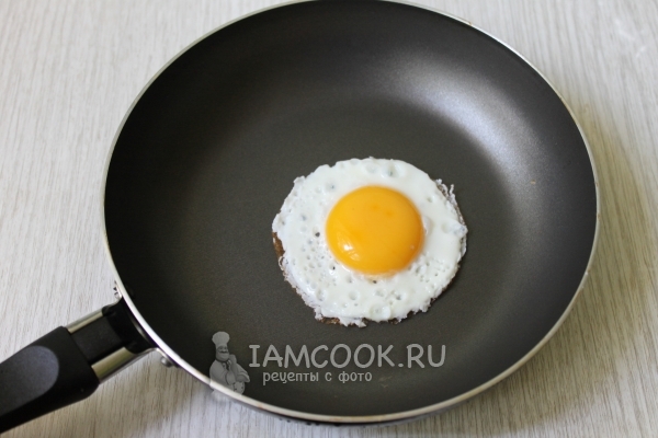 Пожарить яйцо