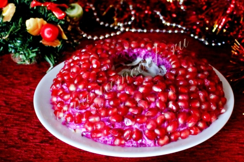 Салат «Гранатовый браслет» со свининой