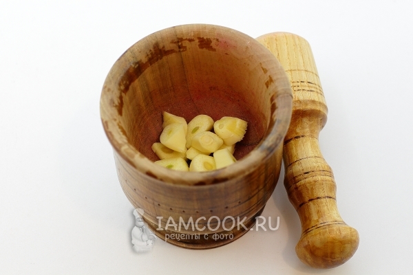 Почистить чеснок