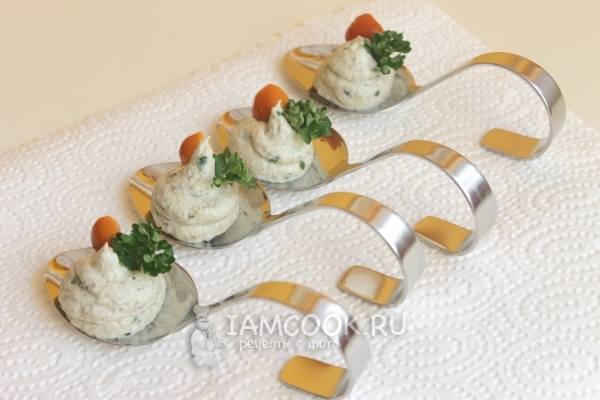 Грибной паштет на ложках