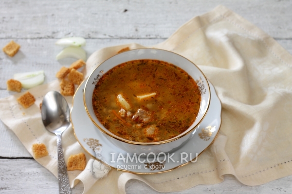 Фото рассольника с перловкой в мультиварке