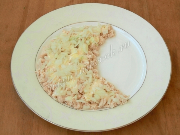 Первый слой салата Арбузная долька