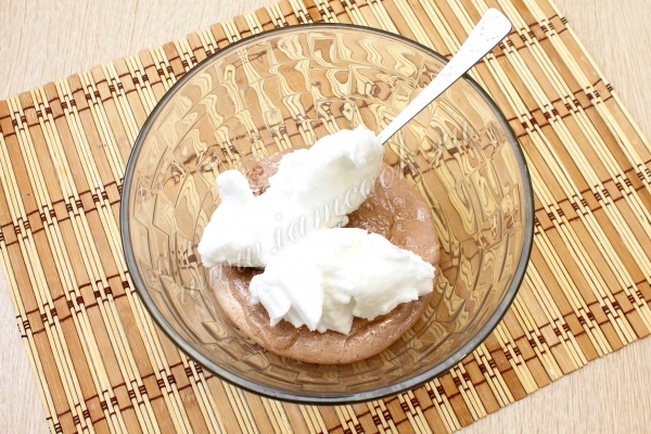 белки с шоколадной массой