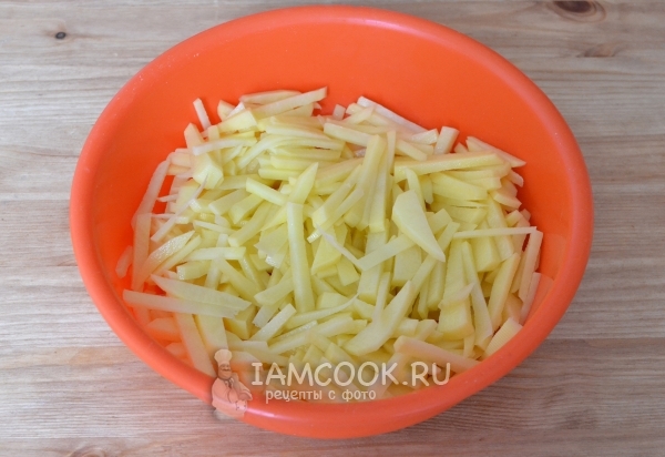 Порезать картофель