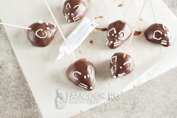 Украсить груши в шоколаде
