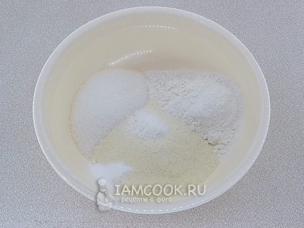 Соединить сухие ингредиенты