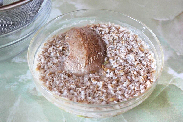 Овес замоченный с хлебом