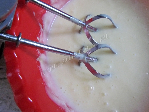 Взбить крем для торта Пломбир