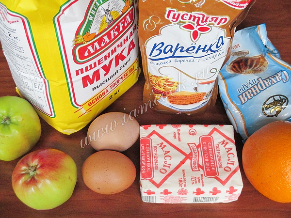 Ингредиенты для яблочного пирога Ириска