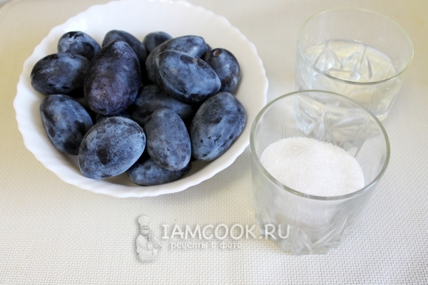 Ингредиенты для сливового компота с косточками на зиму