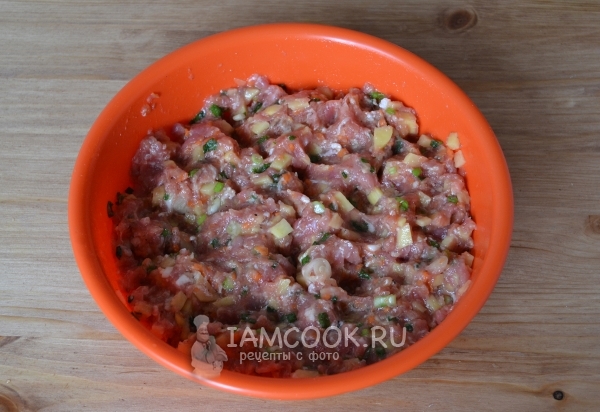 Перемешать фарш