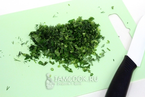 Зелень порезать