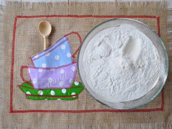 Мука с сахаром