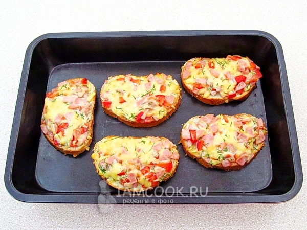 Готовые горячие бутерброды «Деревенский завтрак»