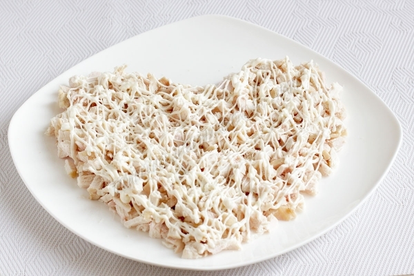 Первый слой салата Признание