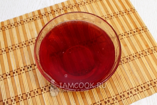 Процедить компот