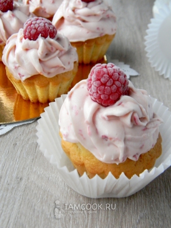 Фото капкейков с малиновым кремом