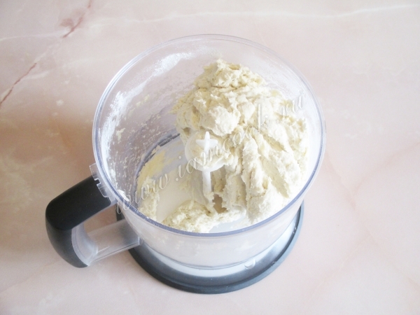 Замес теста для гаты