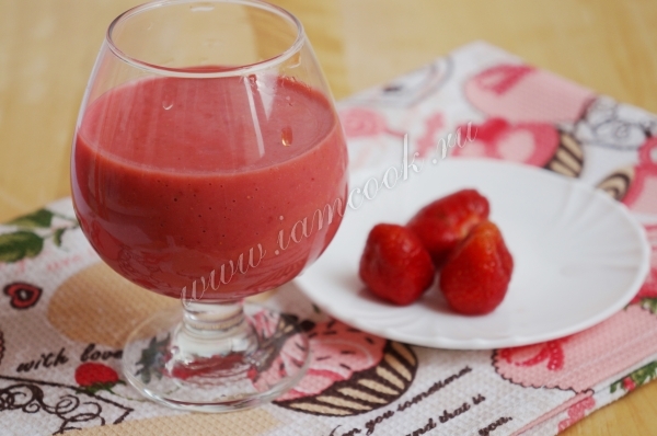 Рецепт коктейля со сливками и клубникой