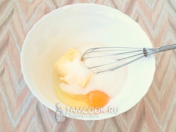 Масло, яйцо и сахар